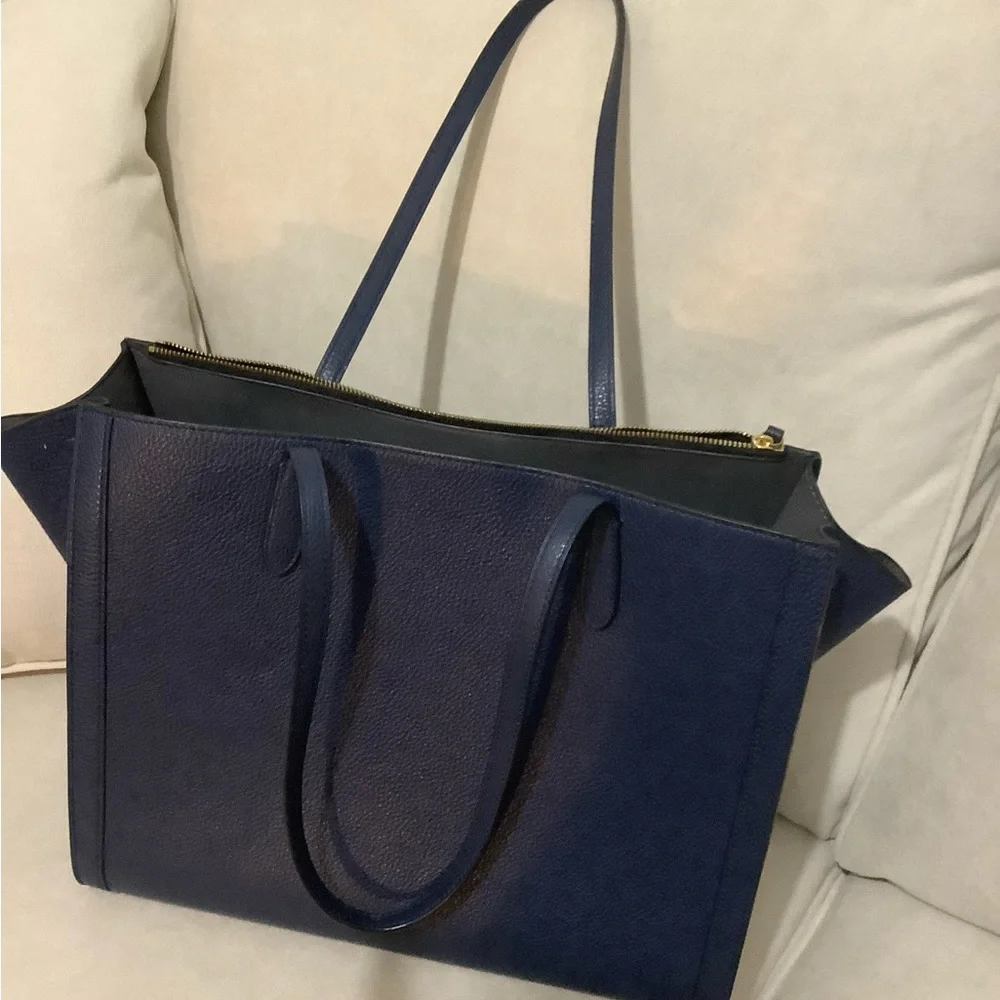 Leather Banana Republic Large Tote - Picture 3 of 6